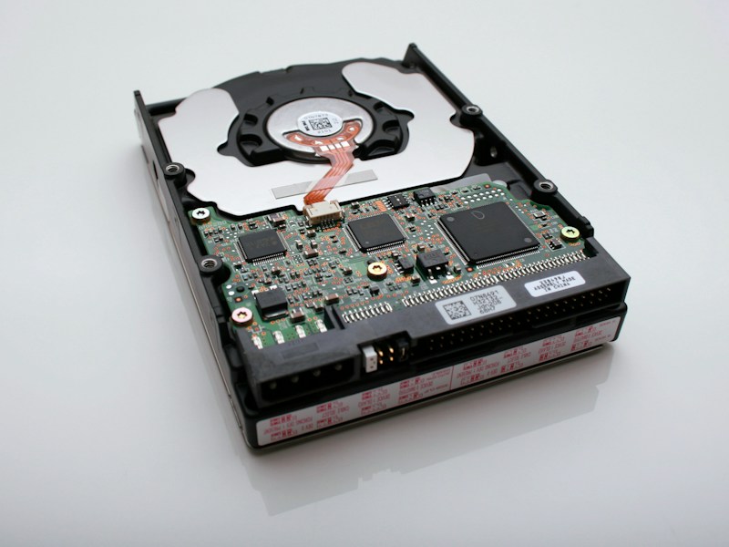 Hard disk drives for data storage